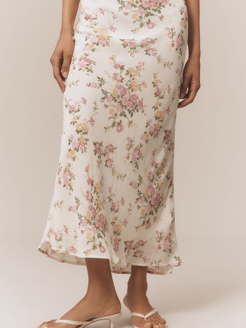 Reformation Layla Skirt - Picture 2 of 3